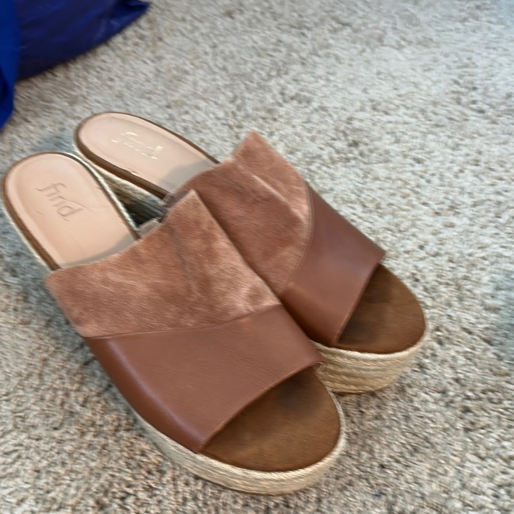 Brown Mules with Platform Comfort